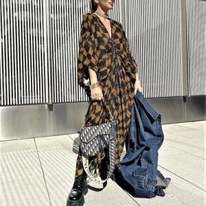 Zara limited edition printed tunic dress Stylish Geometric Patterned Dress